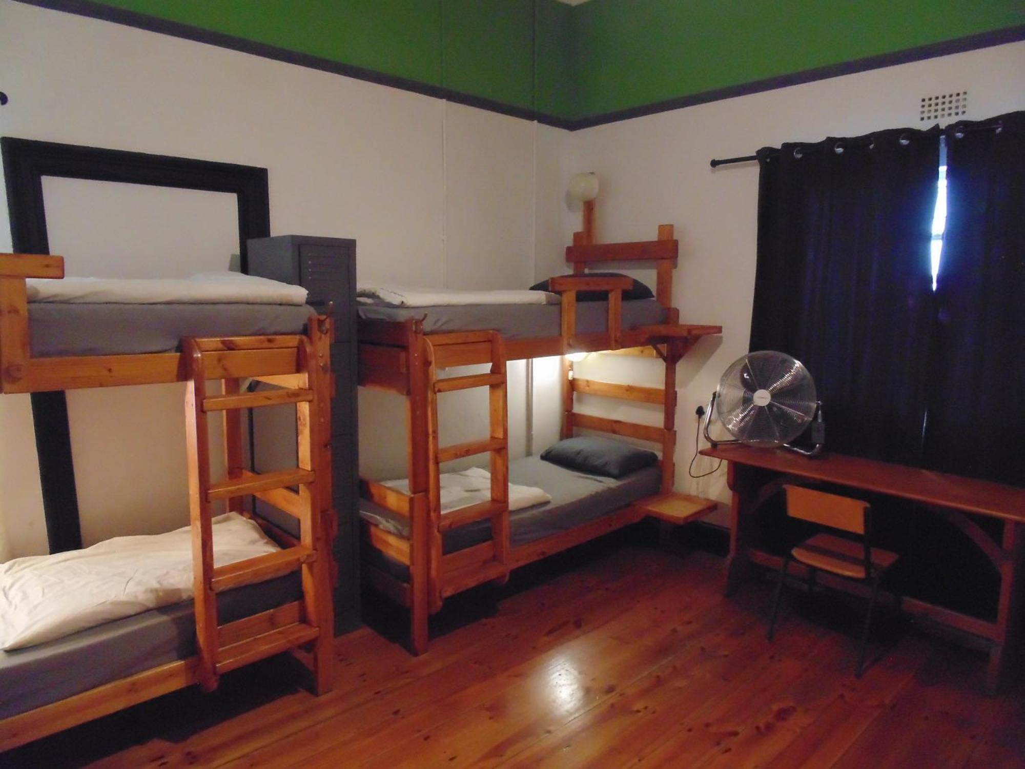 Zebra Crossing Backpacker Hostel Κέιπ Τάουν Εξωτερικό φωτογραφία