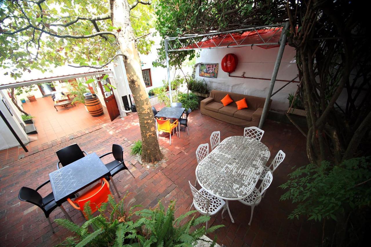 Zebra Crossing Backpacker Hostel Κέιπ Τάουν Εξωτερικό φωτογραφία